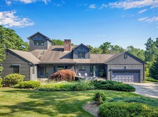 360 Colonial Rd, Guilford, CT 06437