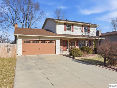 906 Crest Rd, Papillion, NE, 68046
