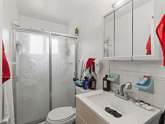 5th image of 3301 N 66th Avenue