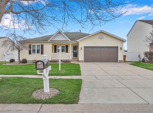 7 Parktrail Ln, Buffalo, NY 14227
