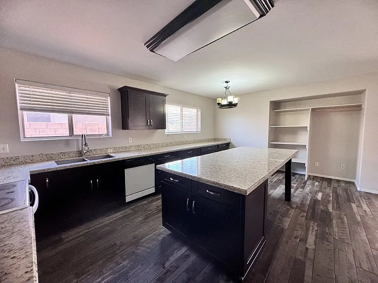 9138 W Ross Ave — Photo 44