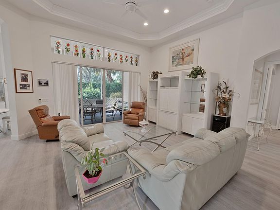 Home For Sale In BELLAGGIO TOWNE PARK