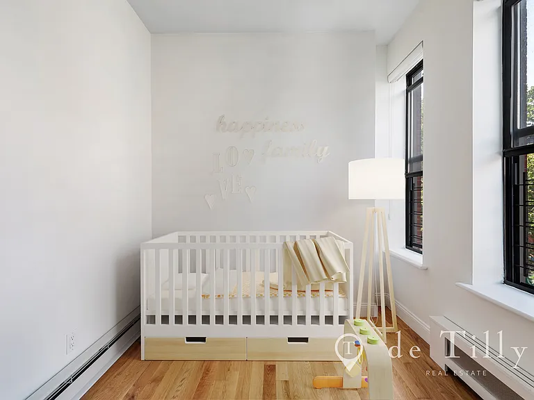 536 Henry St #3 — Photo 15
