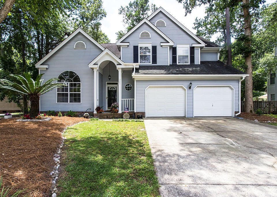 1st image of 205 Essex Dr