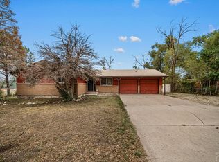 11 Macnaughton Rd, Pueblo, CO 81001