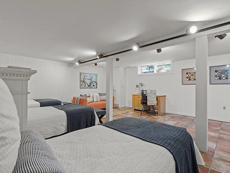1B Harbor View Dr — Photo 102