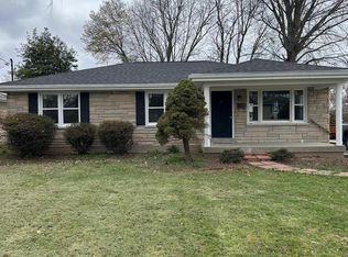 8002 Jonquil Dr, Louisville, KY 40258