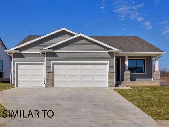 5543 167th St, Urbandale, IA 50323