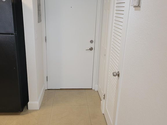 5th image of 13900 Lake Placid Ct APT A27