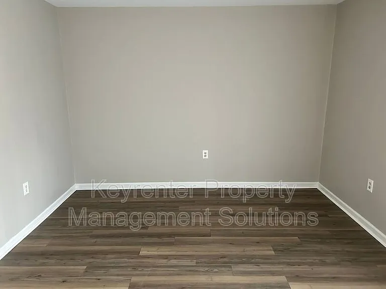 700 Rife Rd #11C — Photo 22