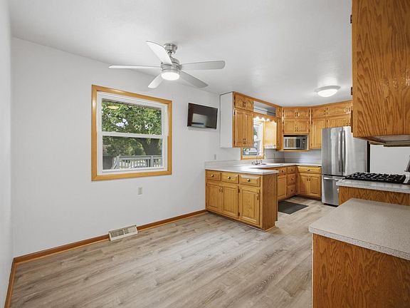 4th image of 3851 E Elser AVENUE