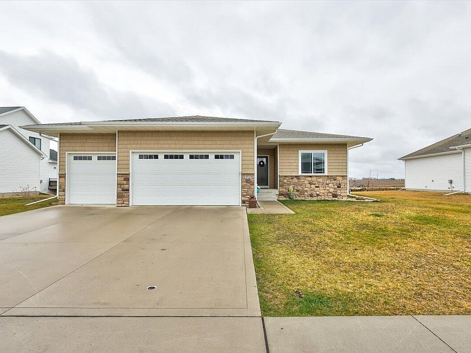 1st image of 1717 Ledges Dr