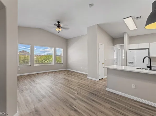 8777 Roping Rodeo Ave Unit 101, Las Vegas, NV 89178