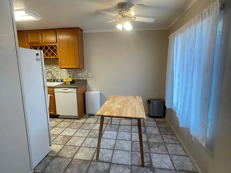 4115 Fanuel St #2 — Photo 13