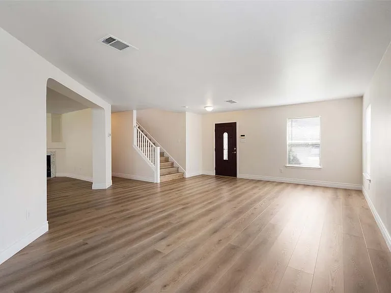 2620 Stapleford Dr — Photo 5