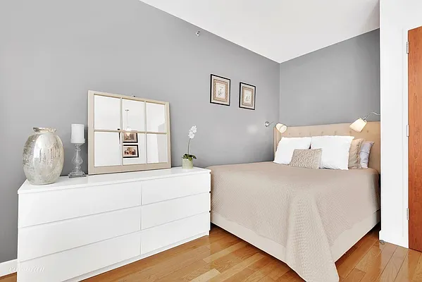 Rented by Corcoran | media 18