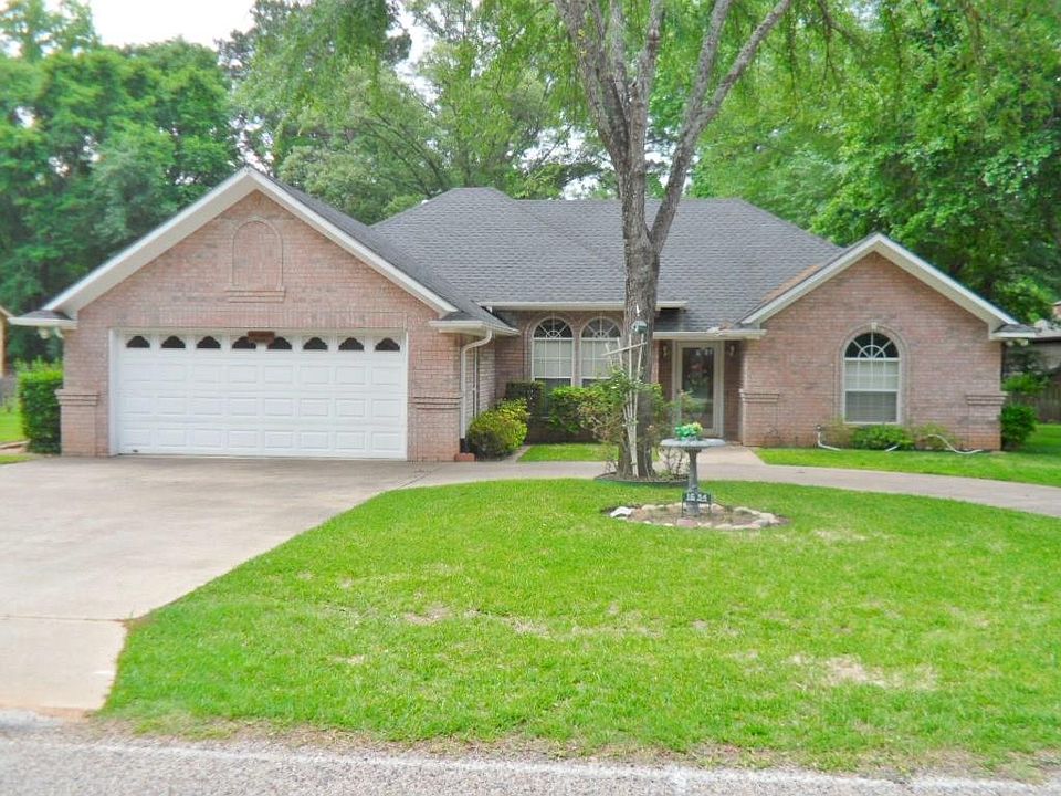 1st image of 1634 Brookhollow Dr
