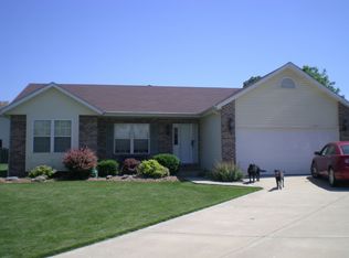 5 Cardinal Ct, Edwardsville, IL 62025