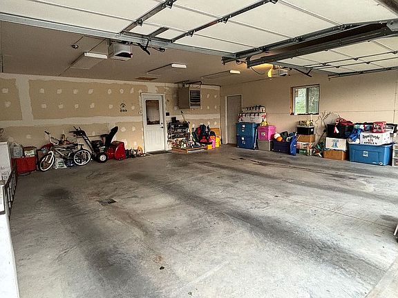 Main Floor Garage