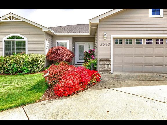 2nd image of 2542 Waters Edge Way