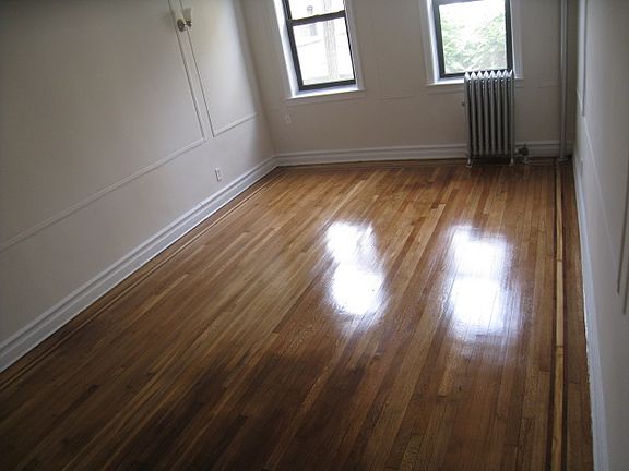 2nd image of 3521 32nd St APT B2