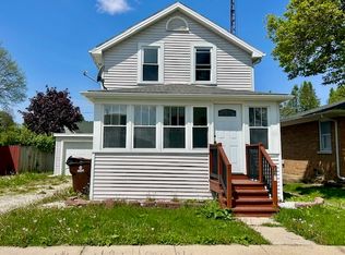 121 N Hickory St, Manteno, IL 60950