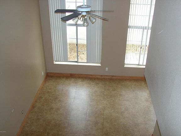 4th image of 505 S Sunrise Dr