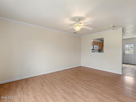 2nd image of 306 Ashwood Drive