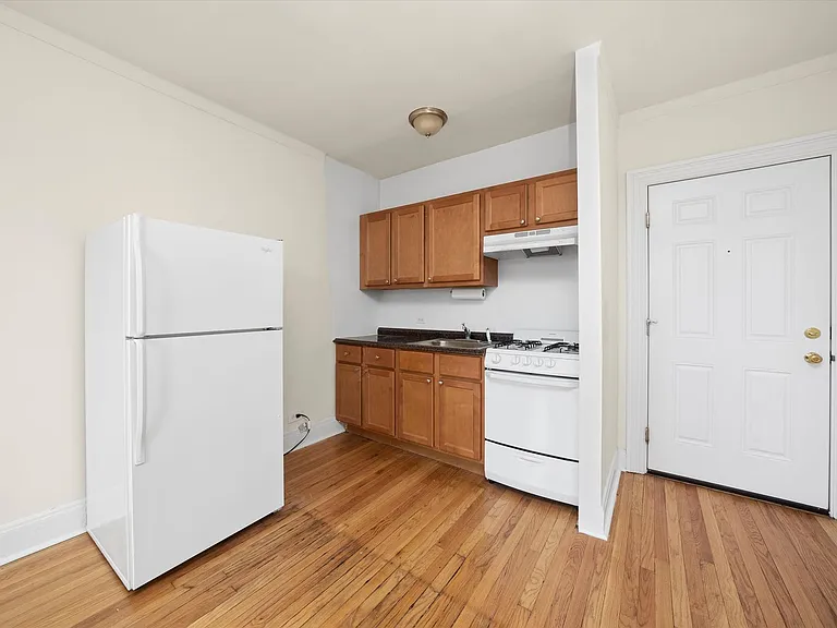 2715 NMA LLC — Photo 11