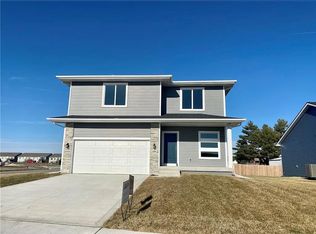 430 1st St NW, Bondurant, IA 50035