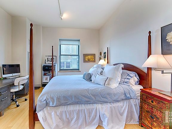 3rd image of 110 Livingston St APT 14N