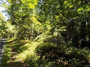 411 Maryann Dr, Alburtis, PA 18011