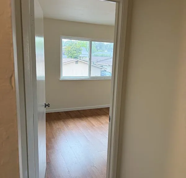 721 Western Ave #15 — Photo 6