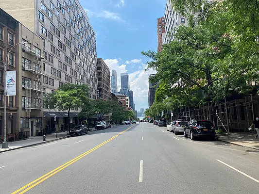 Rented by Compass | media 19