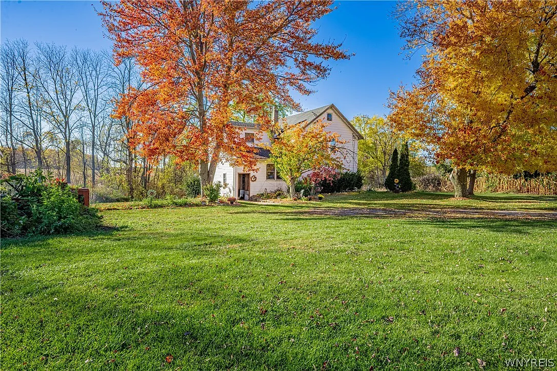 2488 McClew Rd photo 1