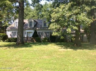 221 Wyatt Dr, Herrin, IL 62948