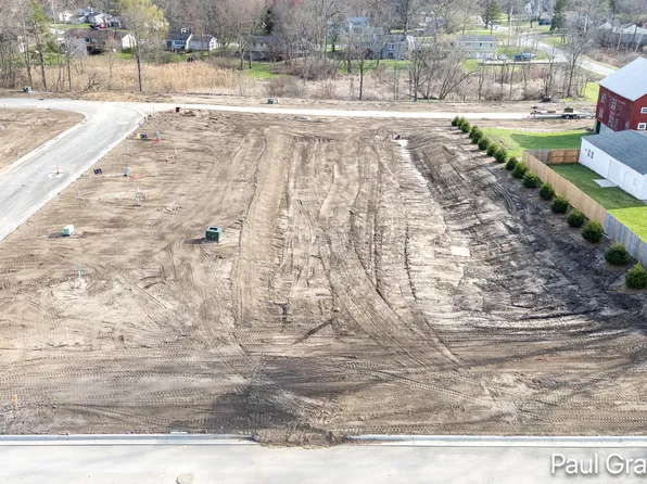 3026 Dawson Dr, Grand Rapids, MI 49512