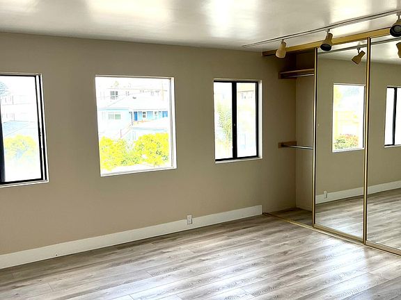 4th image of 4092 Riviera Dr Unit 2