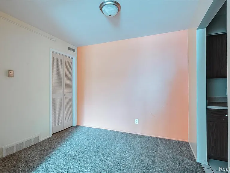 35281 Lewis St — Photo 15