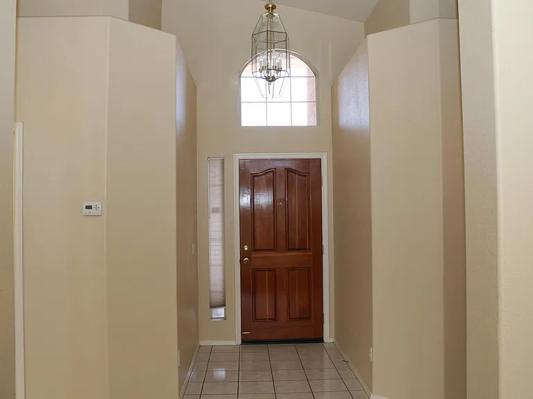 557 W Monte Ave — Photo 4