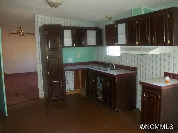 2nd image of 171 Nelson Green Ln