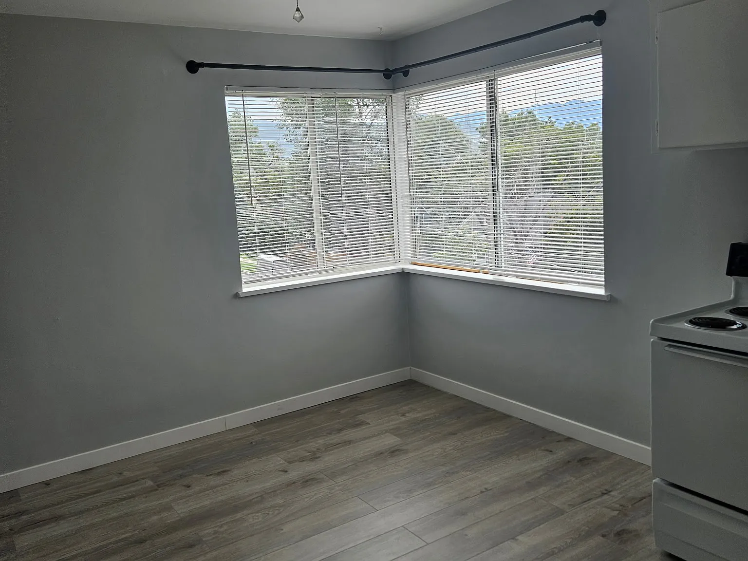 6th Avenue Apartments — Photo 3