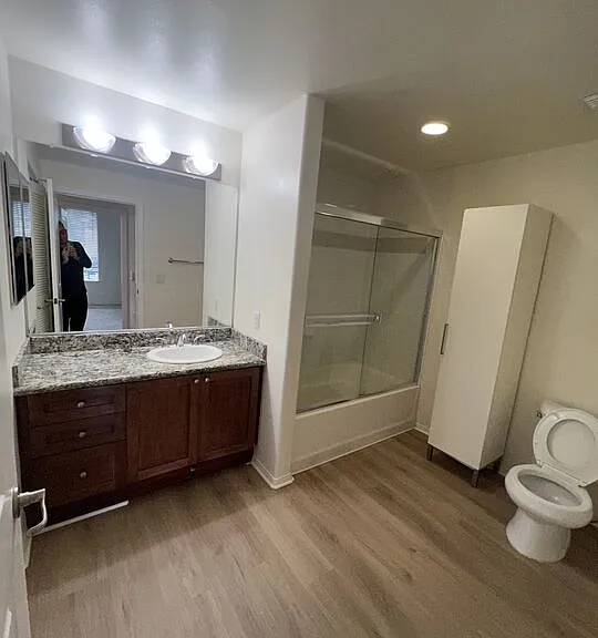 100 S Alameda St #464 — Photo 12