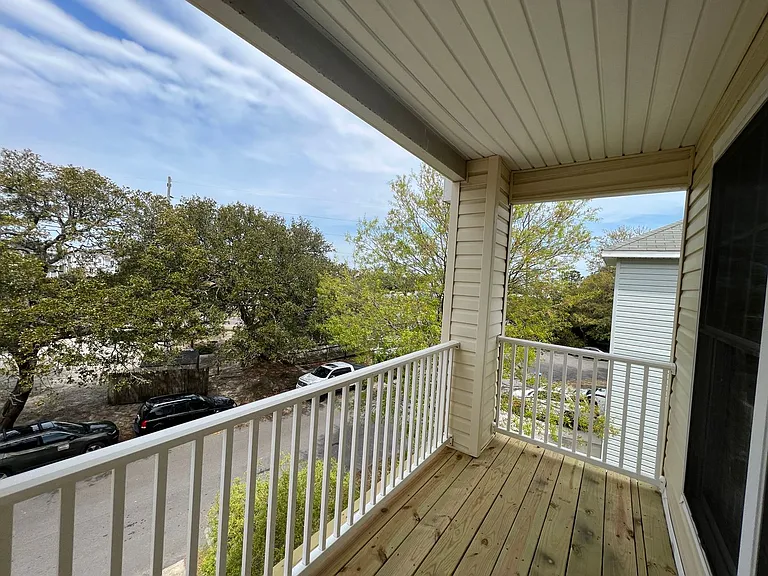 3705 Pendleton Ave — Photo 13