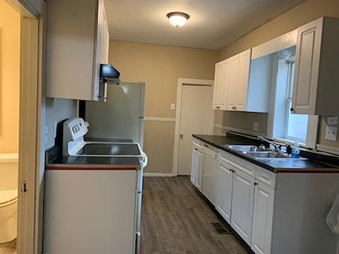 1st image of 605 Fairview Ave