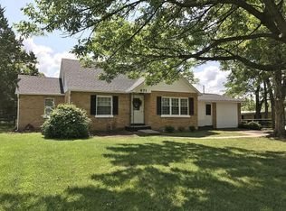 1100 S Summit Dr, Holts Summit, MO 65043