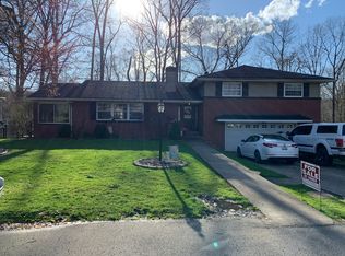 532 Hillcrest Cir, Bridgeport, WV 26330