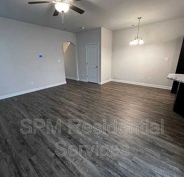 407 Vandemere Ct — Photo 9