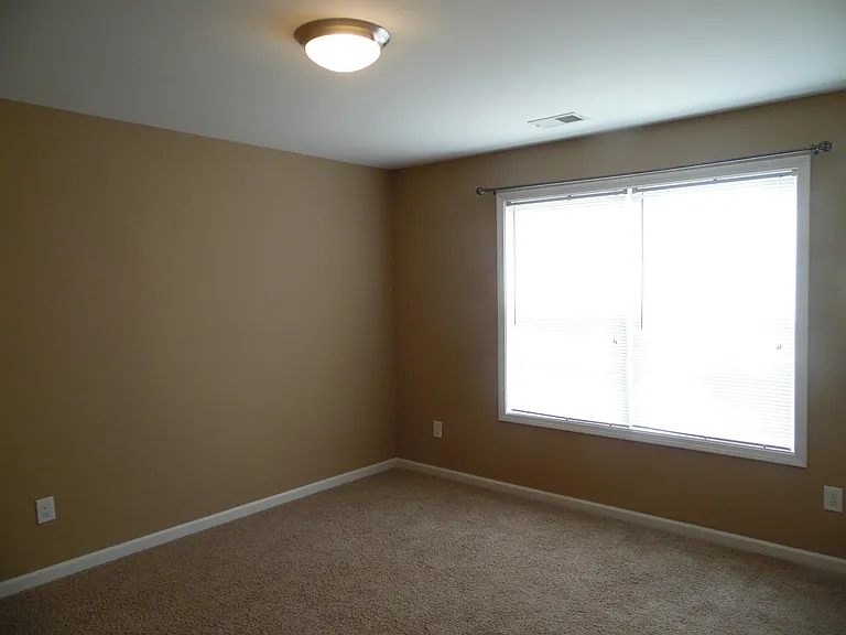 541 Bulrush Trce — Photo 14
