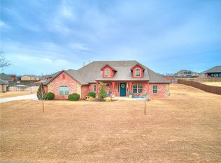 13530 Shady Pine Cir, Edmond, OK 73025